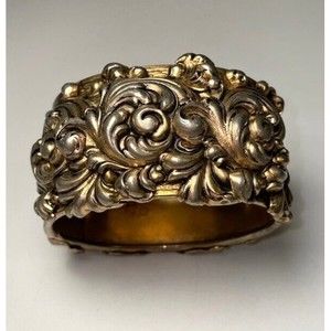 Vintage Gold Tone Hinged Bangle Cuff Bracelet High Relief Acanthus Pattern